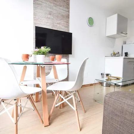 Letmalaga Nuno Gomez Apartment *